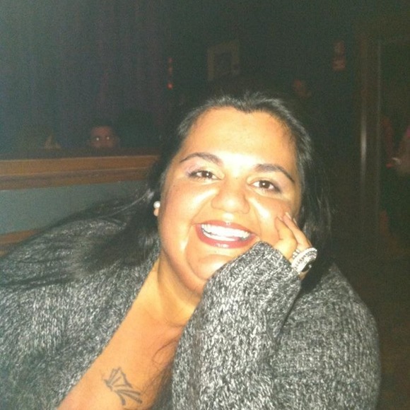 Meet your Posher, Nicole - Picture 1 of 1